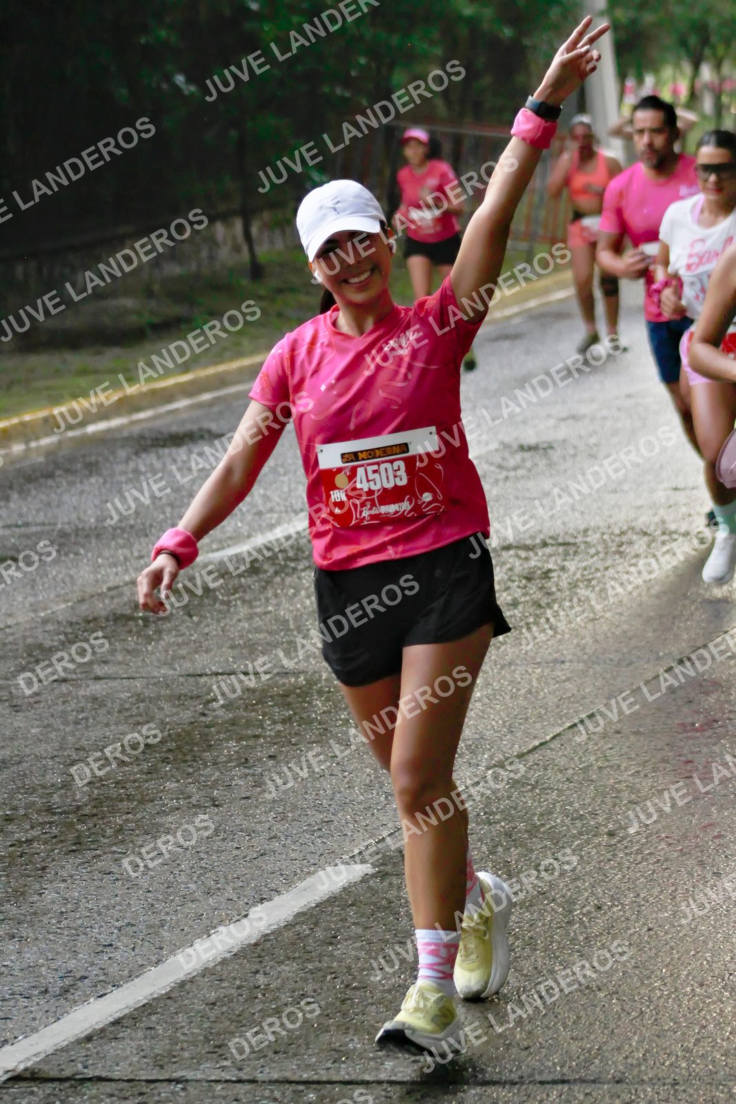 Foto del BARBIE RUN GUADALAJARA en Paseo Andares, Blvd. Puerta de Hierro 4965, Zapopan a las 07:37 · Ruta · dorsal 4503