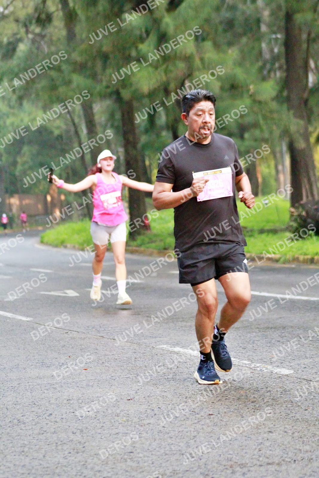 Foto del BARBIE RUN GUADALAJARA en Paseo Andares, Blvd. Puerta de Hierro 4965, Zapopan a las 07:19 · Ruta
