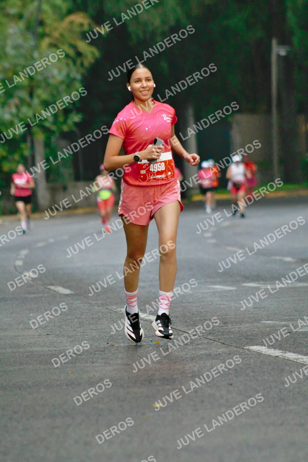 Foto del BARBIE RUN GUADALAJARA en Paseo Andares, Blvd. Puerta de Hierro 4965, Zapopan a las 07:19 · Ruta