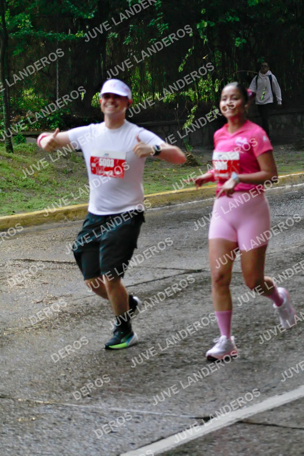 Foto del BARBIE RUN GUADALAJARA en Paseo Andares, Blvd. Puerta de Hierro 4965, Zapopan a las 07:38 · Ruta · dorsal 5003