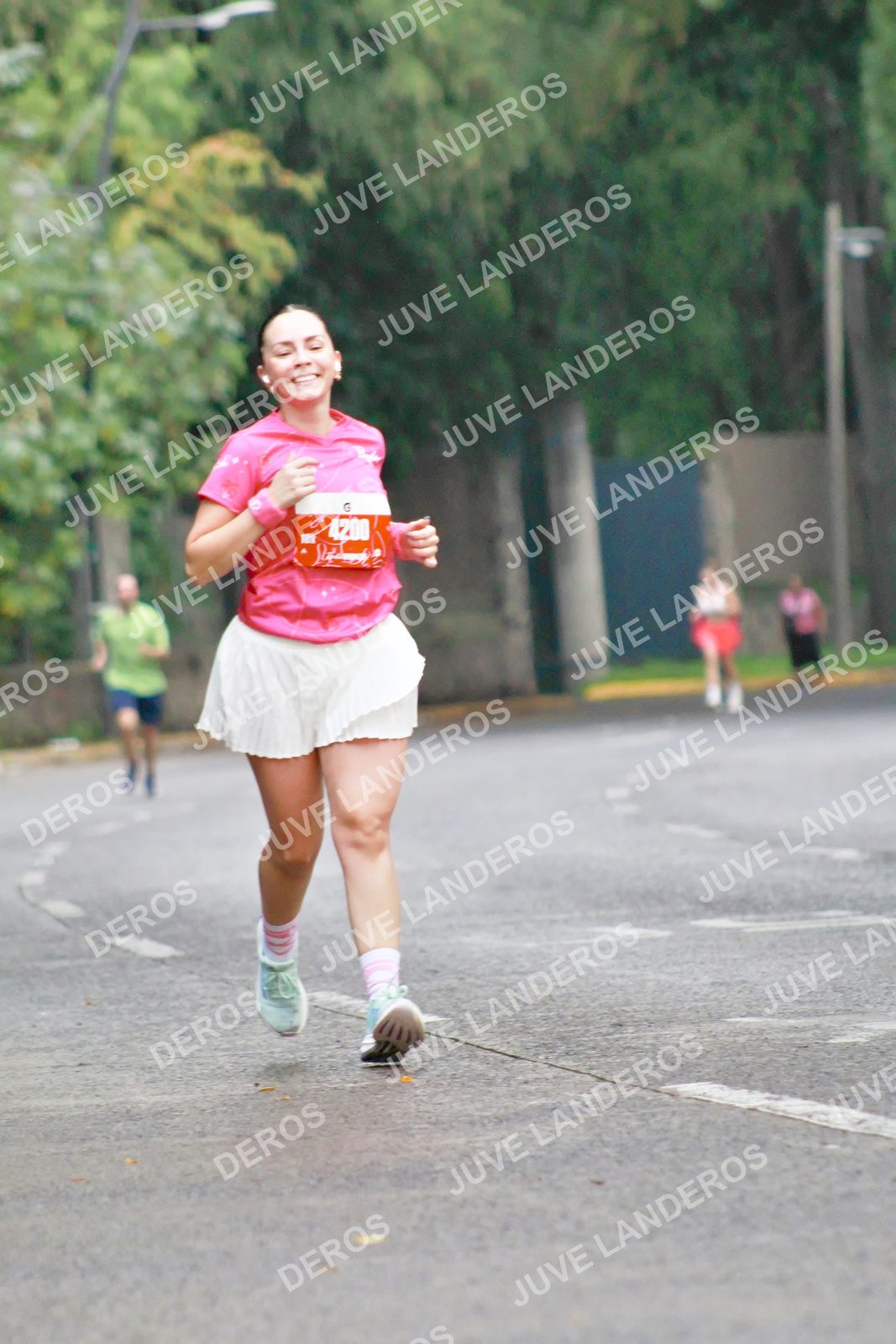 Foto del BARBIE RUN GUADALAJARA en Paseo Andares, Blvd. Puerta de Hierro 4965, Zapopan a las 07:25 · Ruta · dorsal 4200