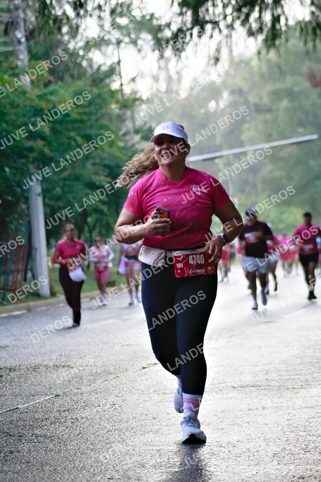 Foto del BARBIE RUN GUADALAJARA en Paseo Andares, Blvd. Puerta de Hierro 4965, Zapopan a las 07:39 · Ruta · dorsal 4740