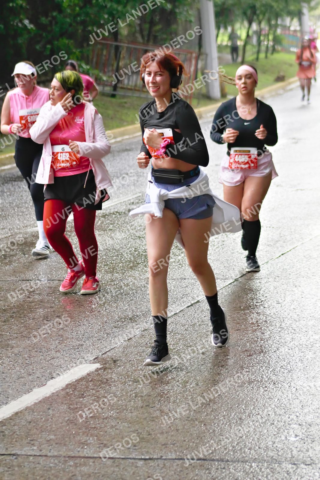 Foto del BARBIE RUN GUADALAJARA en Paseo Andares, Blvd. Puerta de Hierro 4965, Zapopan a las 07:46 · Ruta · dorsal 4465, 4162