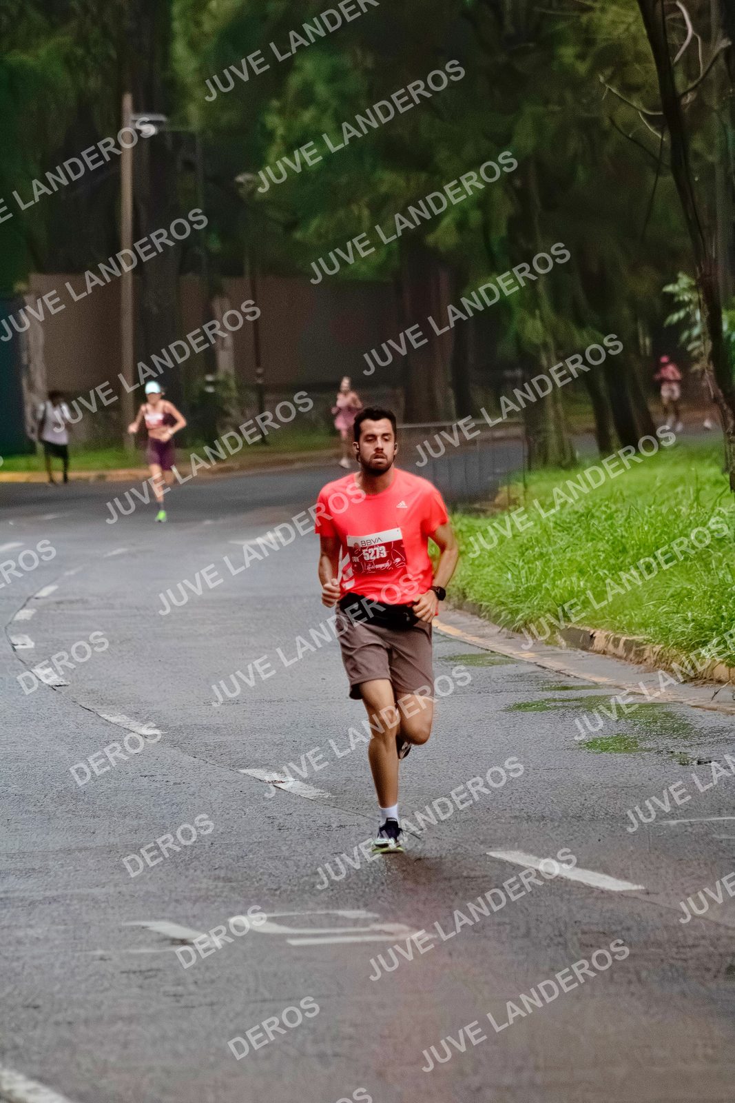 Foto del BARBIE RUN GUADALAJARA en Paseo Andares, Blvd. Puerta de Hierro 4965, Zapopan a las 06:57 · Ruta · dorsal 5273