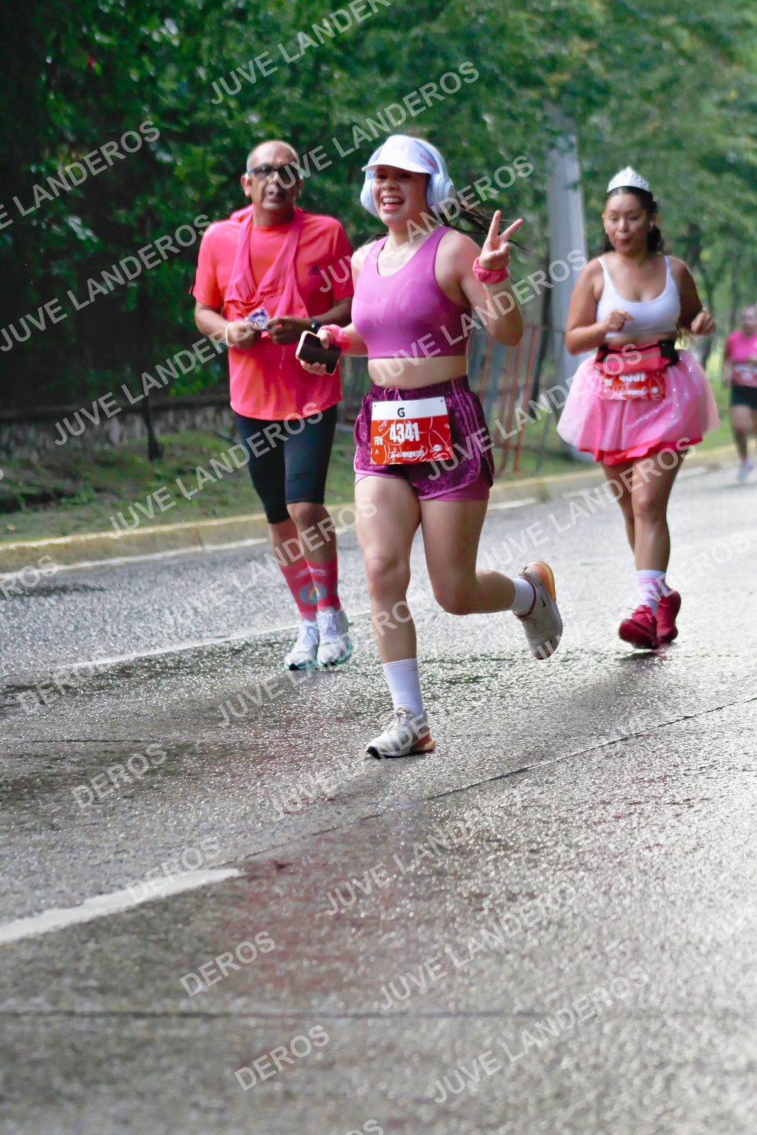 Foto del BARBIE RUN GUADALAJARA en Paseo Andares, Blvd. Puerta de Hierro 4965, Zapopan a las 07:43 · Ruta · dorsal 4341