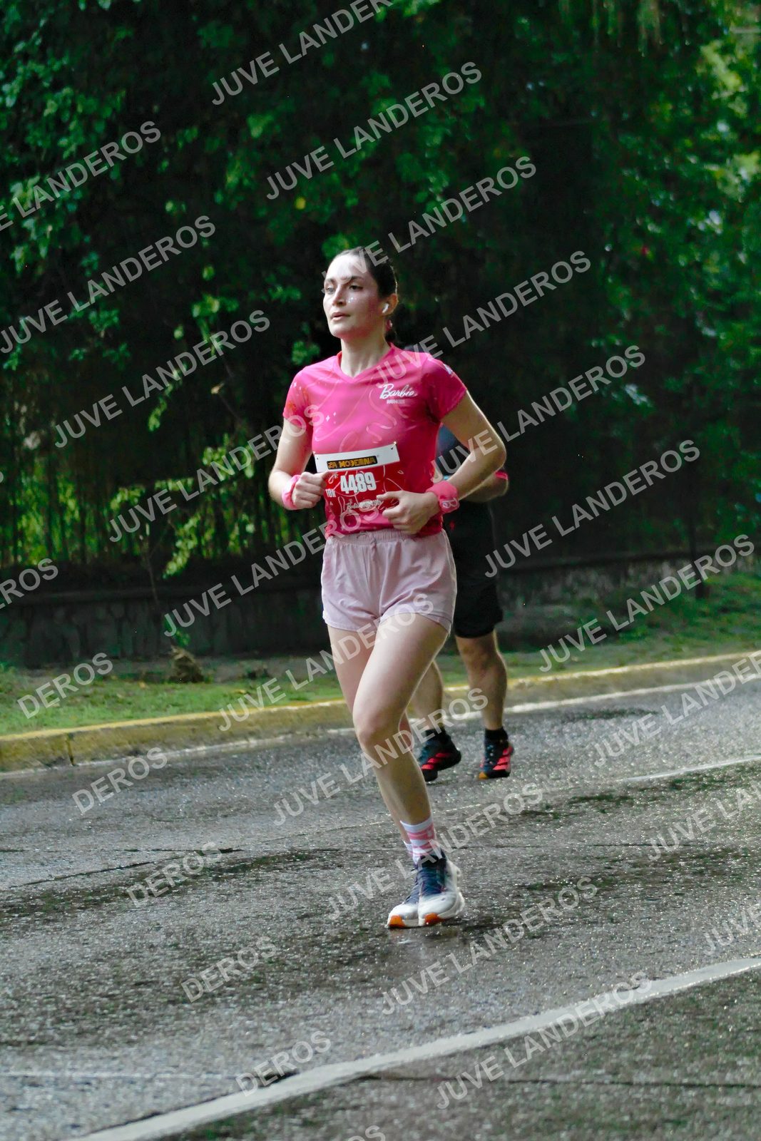 Foto del BARBIE RUN GUADALAJARA en Paseo Andares, Blvd. Puerta de Hierro 4965, Zapopan a las 07:40 · Ruta · dorsal 4489