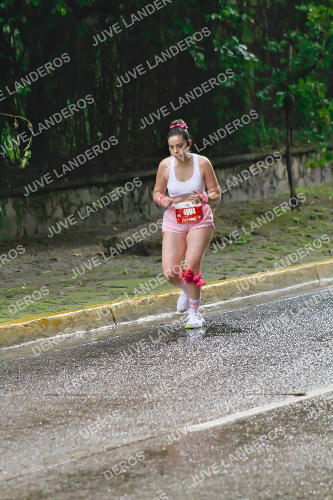Foto del BARBIE RUN GUADALAJARA en Paseo Andares, Blvd. Puerta de Hierro 4965, Zapopan a las 07:47 · Ruta · dorsal 4984