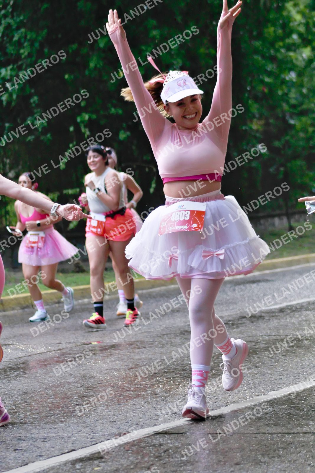 Foto del BARBIE RUN GUADALAJARA en Paseo Andares, Blvd. Puerta de Hierro 4965, Zapopan a las 07:43 · Ruta · dorsal 4803
