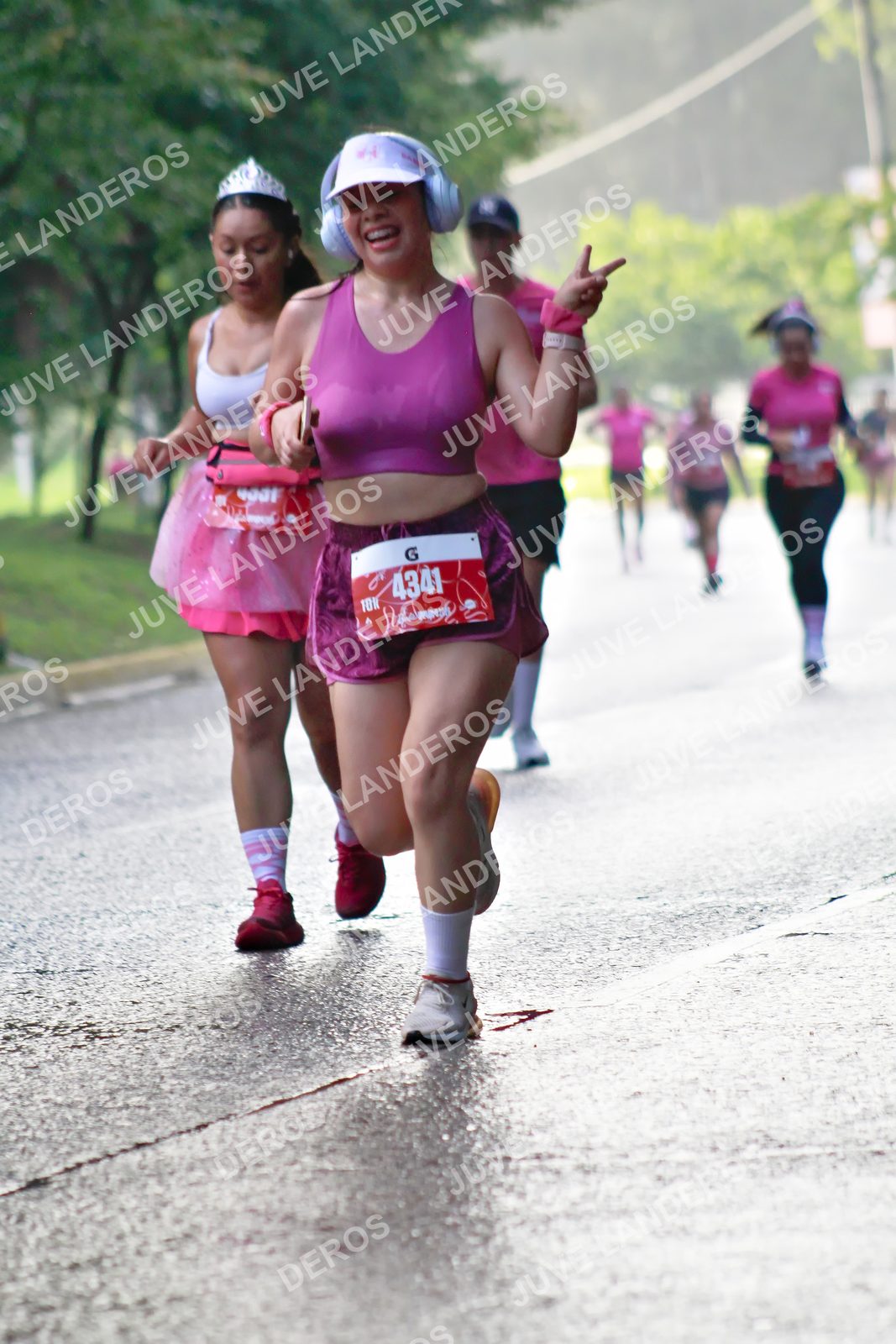 Foto del BARBIE RUN GUADALAJARA en Paseo Andares, Blvd. Puerta de Hierro 4965, Zapopan a las 07:43 · Ruta · dorsal 4341