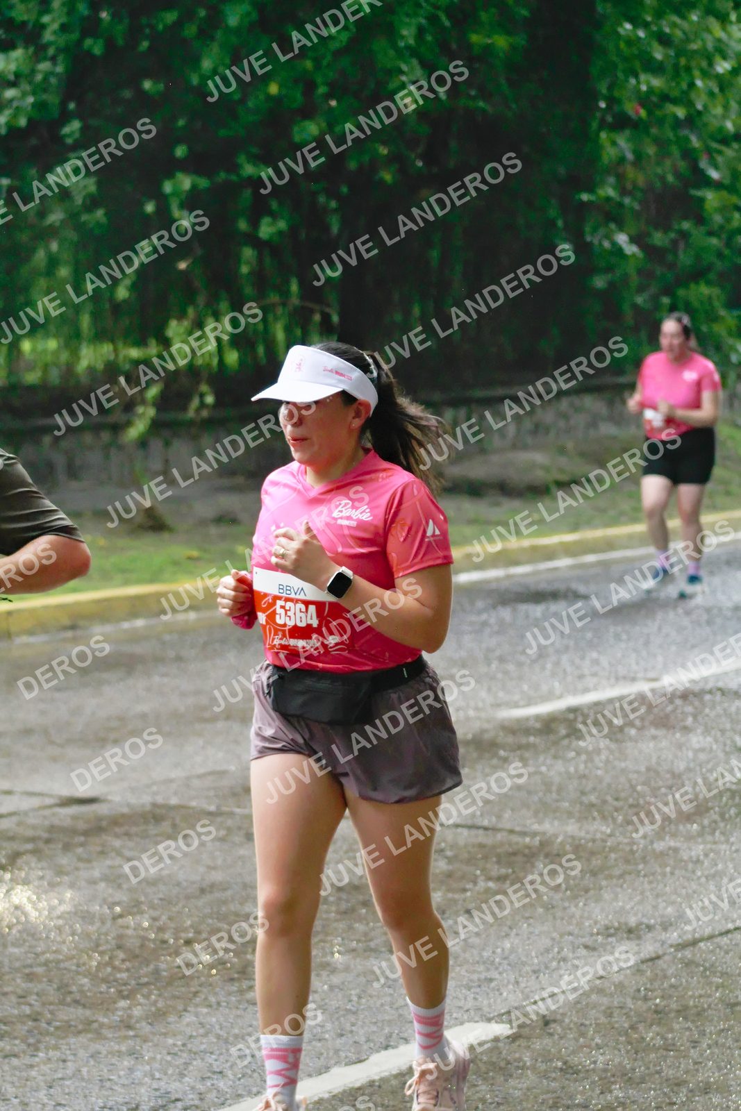 Foto del BARBIE RUN GUADALAJARA en Paseo Andares, Blvd. Puerta de Hierro 4965, Zapopan a las 07:47 · Ruta · dorsal 5364