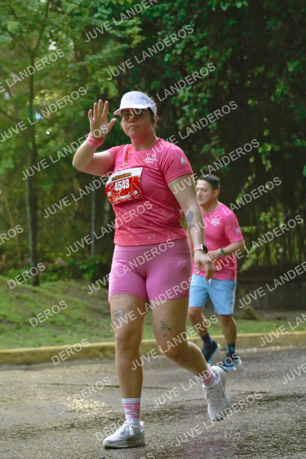 Foto del BARBIE RUN GUADALAJARA en Paseo Andares, Blvd. Puerta de Hierro 4965, Zapopan a las 07:42 · Ruta · dorsal 4543