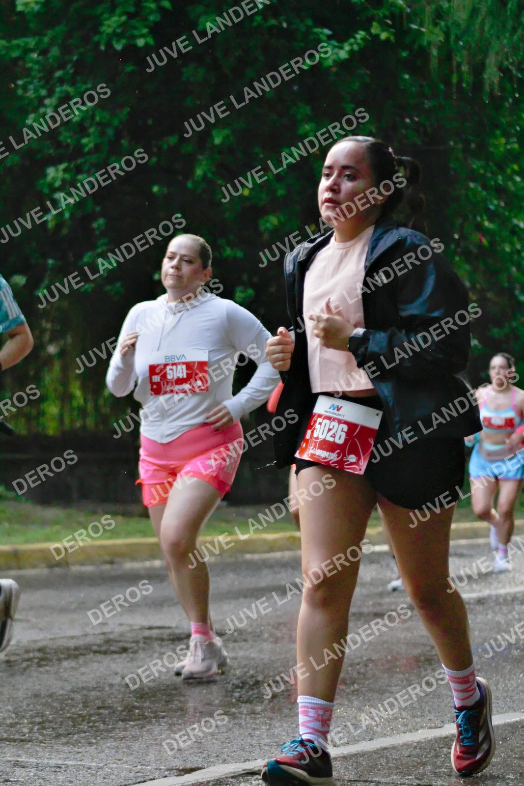 Foto del BARBIE RUN GUADALAJARA en Paseo Andares, Blvd. Puerta de Hierro 4965, Zapopan a las 07:41 · Ruta · dorsal 5026, 5141