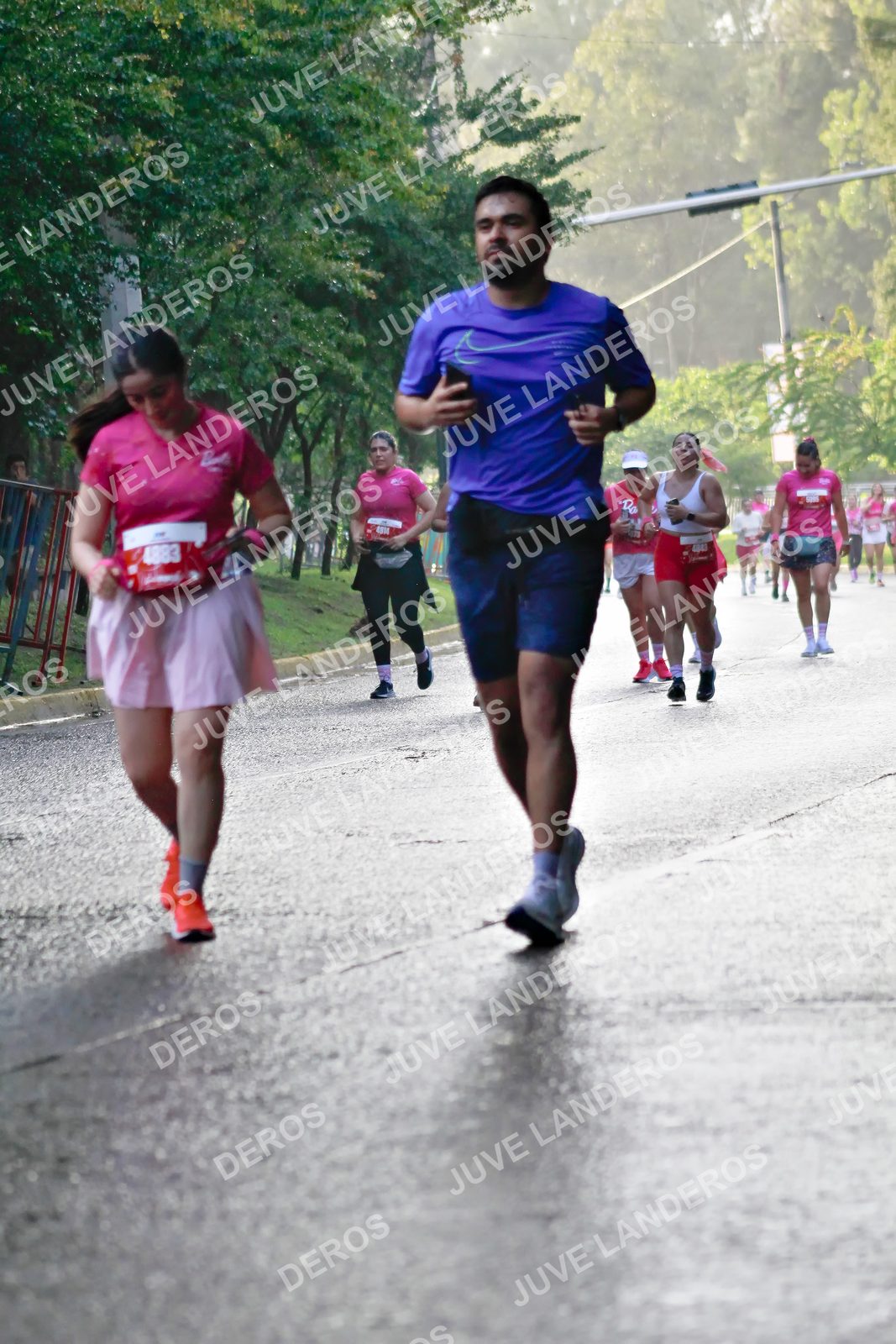 Foto del BARBIE RUN GUADALAJARA en Paseo Andares, Blvd. Puerta de Hierro 4965, Zapopan a las 07:41 · Ruta · dorsal 4883