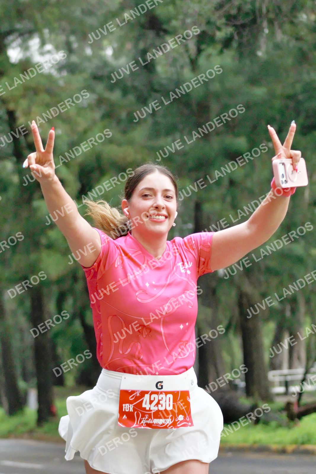 Foto del BARBIE RUN GUADALAJARA en Paseo Andares, Blvd. Puerta de Hierro 4965, Zapopan a las 07:23 · Ruta · dorsal 4230