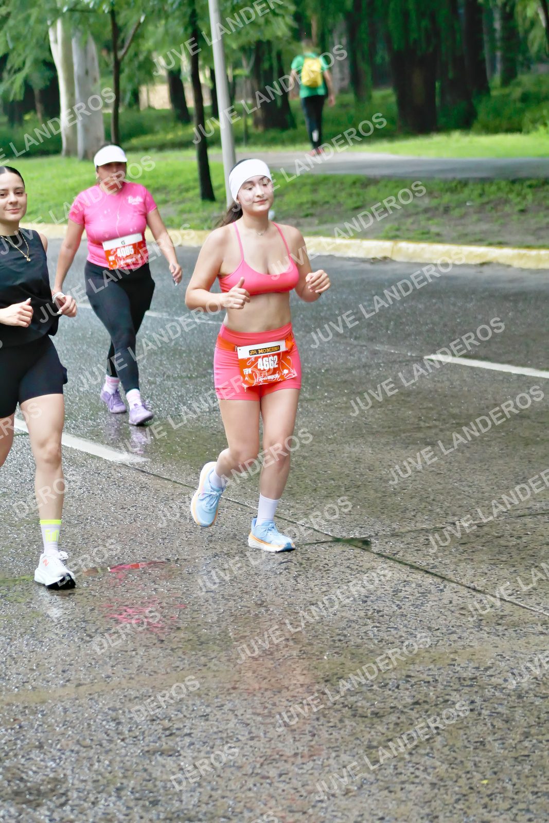 Foto del BARBIE RUN GUADALAJARA en Paseo Andares, Blvd. Puerta de Hierro 4965, Zapopan a las 07:49 · Ruta · dorsal 4662, 4085