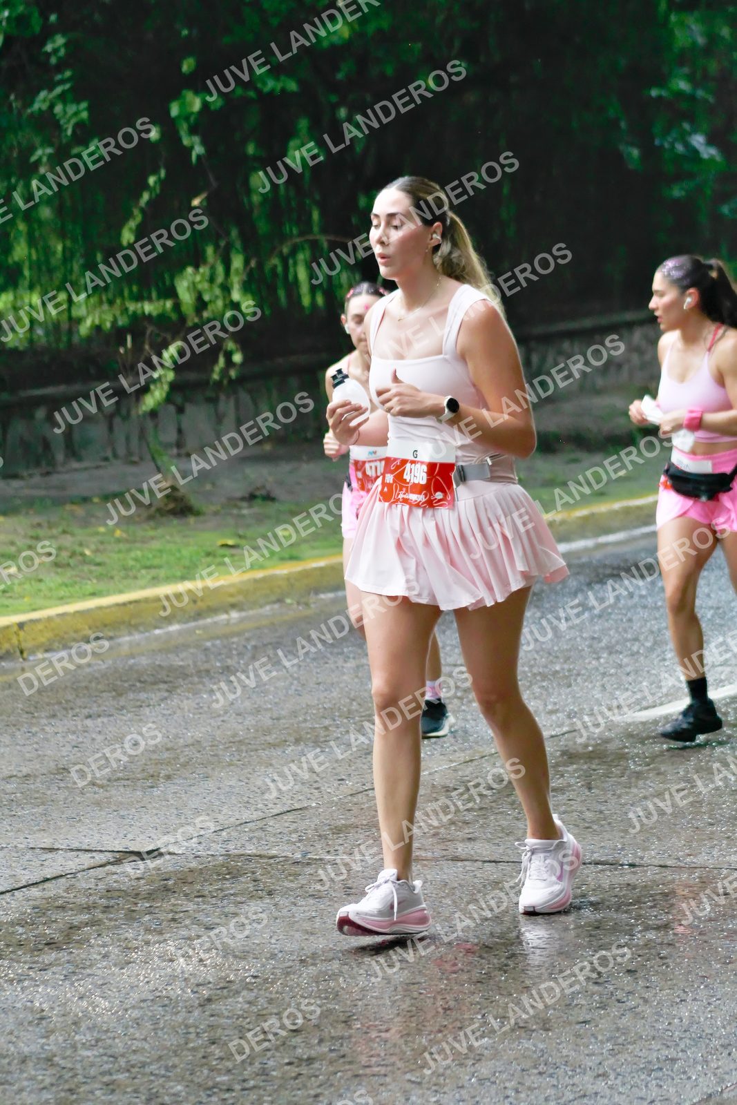 Foto del BARBIE RUN GUADALAJARA en Paseo Andares, Blvd. Puerta de Hierro 4965, Zapopan a las 07:49 · Ruta · dorsal 4196