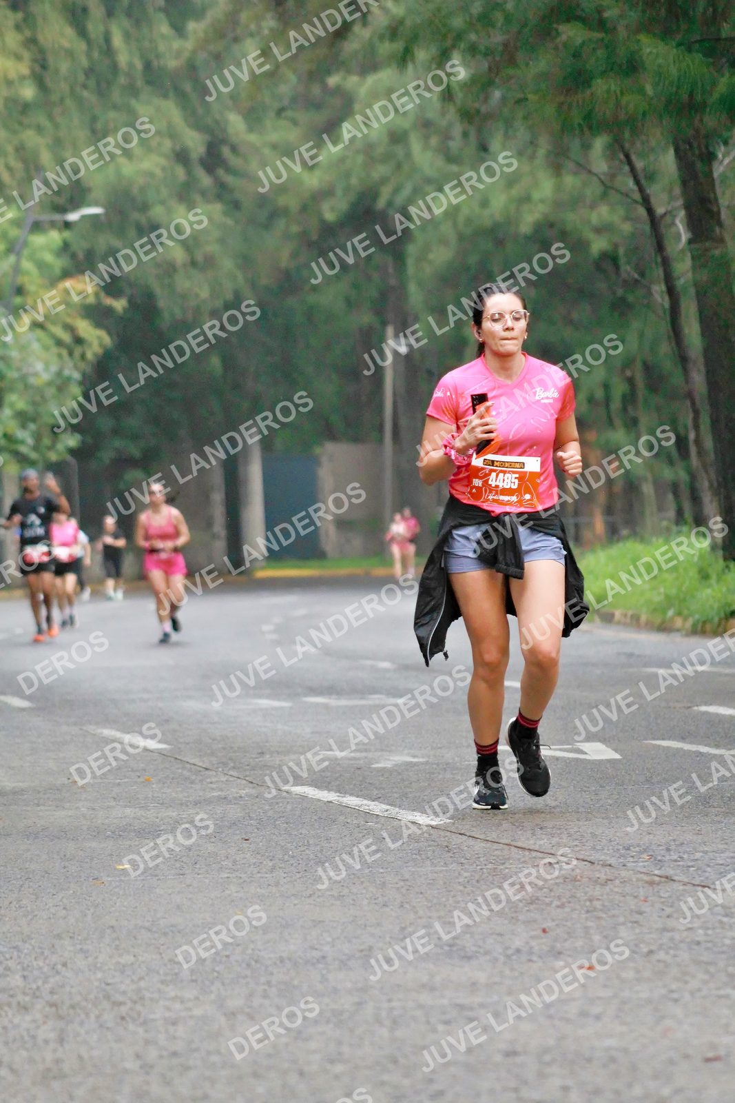 Foto del BARBIE RUN GUADALAJARA en Paseo Andares, Blvd. Puerta de Hierro 4965, Zapopan a las 07:21 · Ruta · dorsal 4485