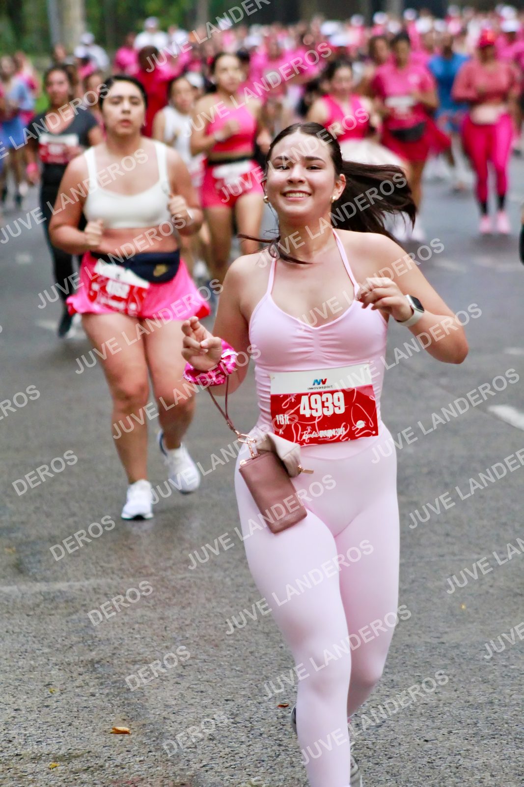 Foto del BARBIE RUN GUADALAJARA en Paseo Andares, Blvd. Puerta de Hierro 4965, Zapopan a las 07:05 · Ruta