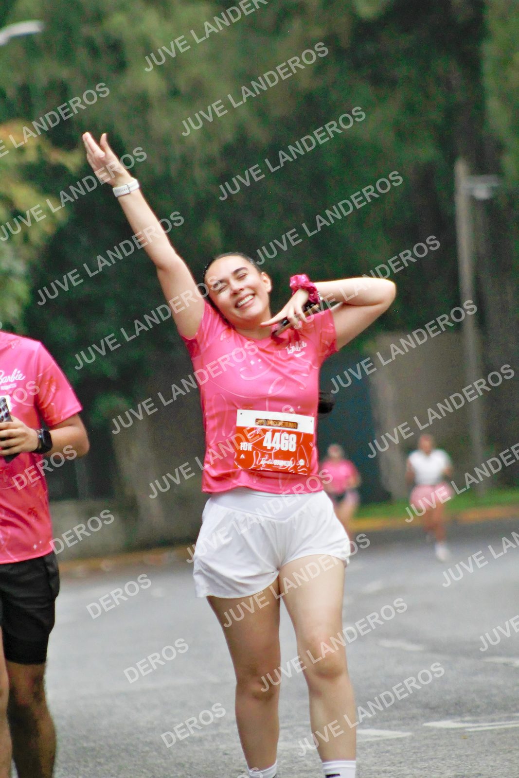 Foto del BARBIE RUN GUADALAJARA en Paseo Andares, Blvd. Puerta de Hierro 4965, Zapopan a las 07:27 · Ruta · dorsal 4468