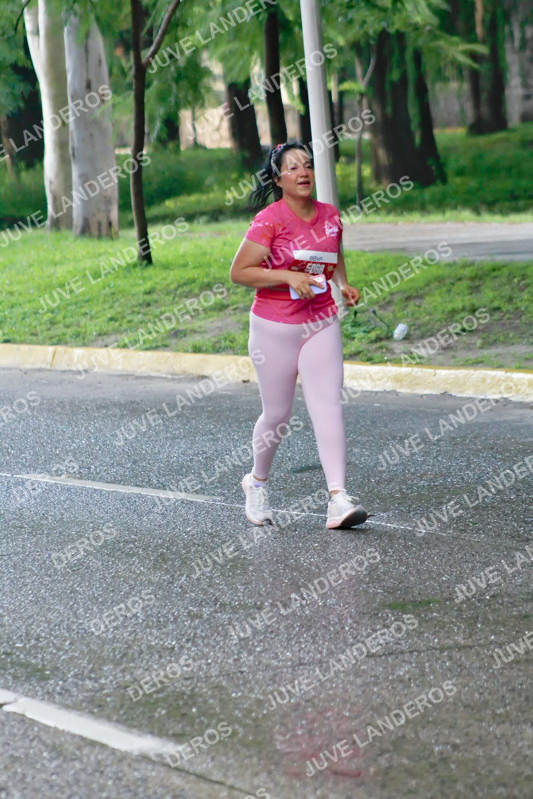 Foto del BARBIE RUN GUADALAJARA en Paseo Andares, Blvd. Puerta de Hierro 4965, Zapopan a las 07:49 · Ruta · dorsal 5068
