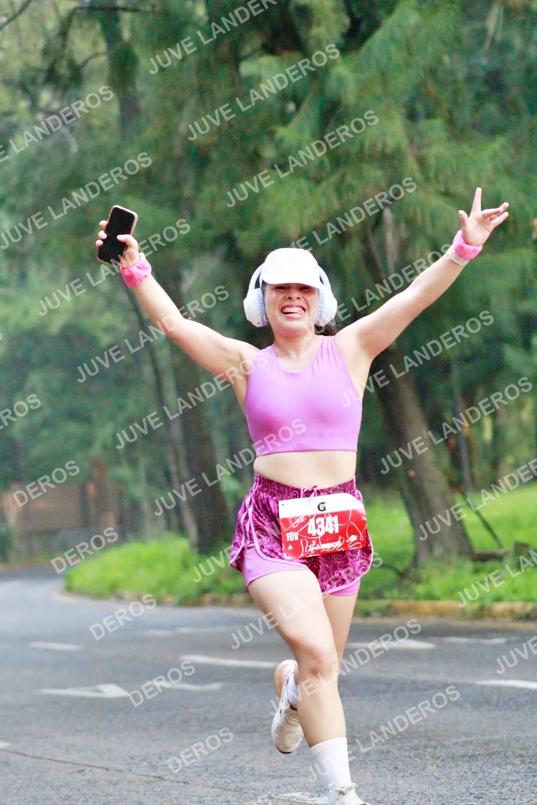 Foto del BARBIE RUN GUADALAJARA en Paseo Andares, Blvd. Puerta de Hierro 4965, Zapopan a las 07:17 · Ruta