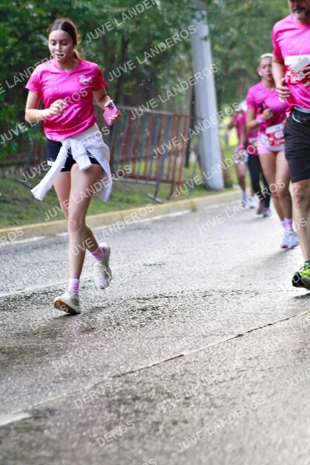 Foto del BARBIE RUN GUADALAJARA en Paseo Andares, Blvd. Puerta de Hierro 4965, Zapopan a las 07:43 · Ruta
