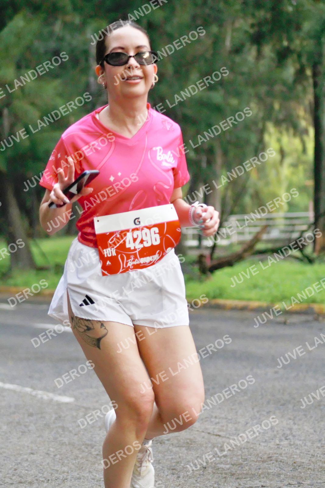 Foto del BARBIE RUN GUADALAJARA en Paseo Andares, Blvd. Puerta de Hierro 4965, Zapopan a las 07:21 · Ruta · dorsal 4296