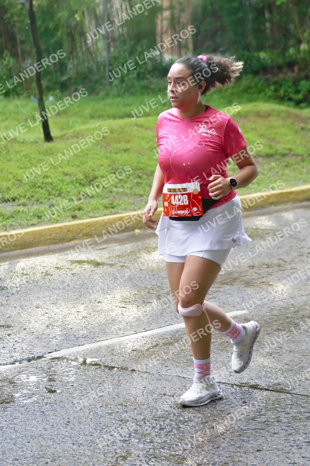 Foto del BARBIE RUN GUADALAJARA en Paseo Andares, Blvd. Puerta de Hierro 4965, Zapopan a las 07:48 · Ruta · dorsal 4428