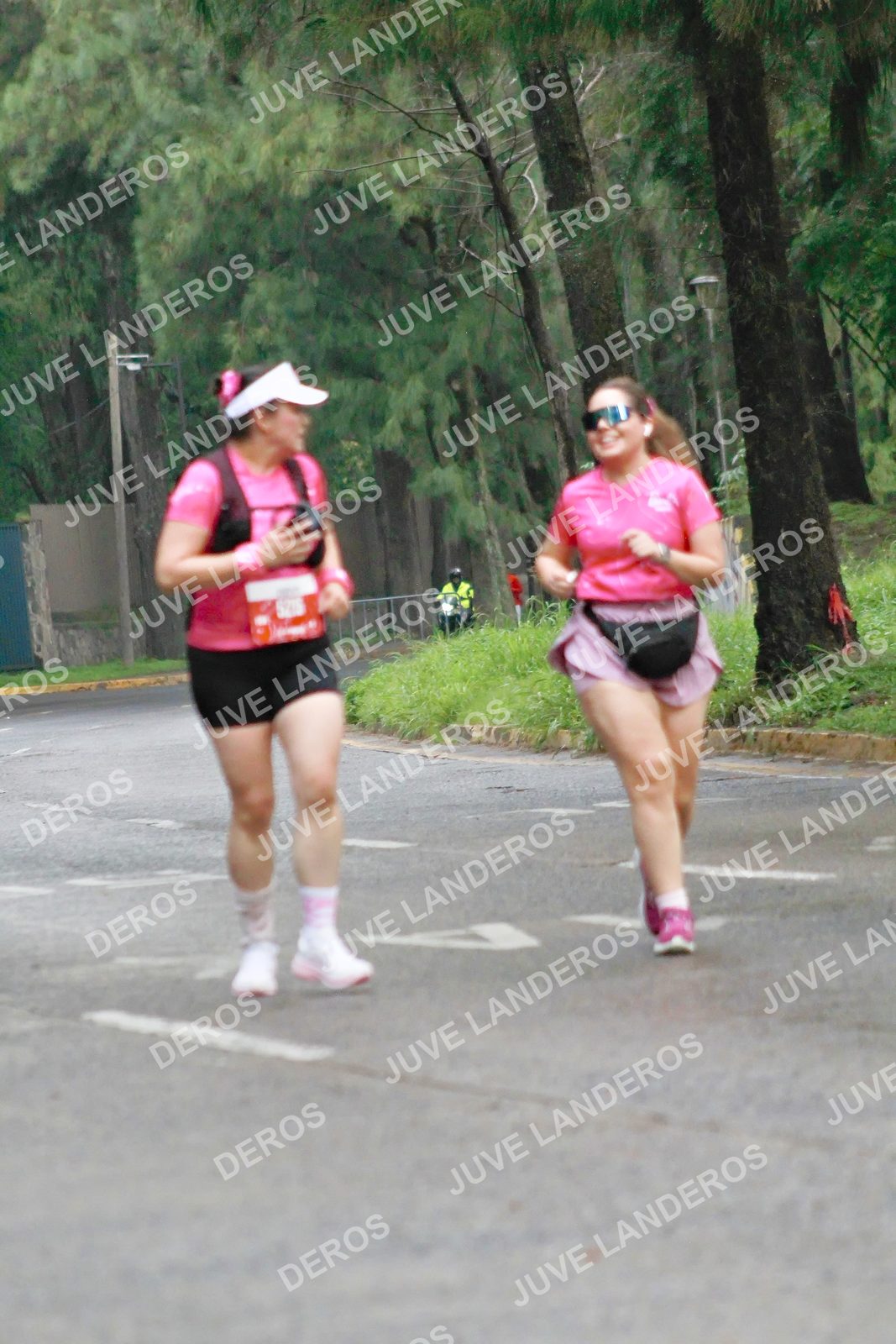Foto del BARBIE RUN GUADALAJARA en Paseo Andares, Blvd. Puerta de Hierro 4965, Zapopan a las 07:28 · Ruta