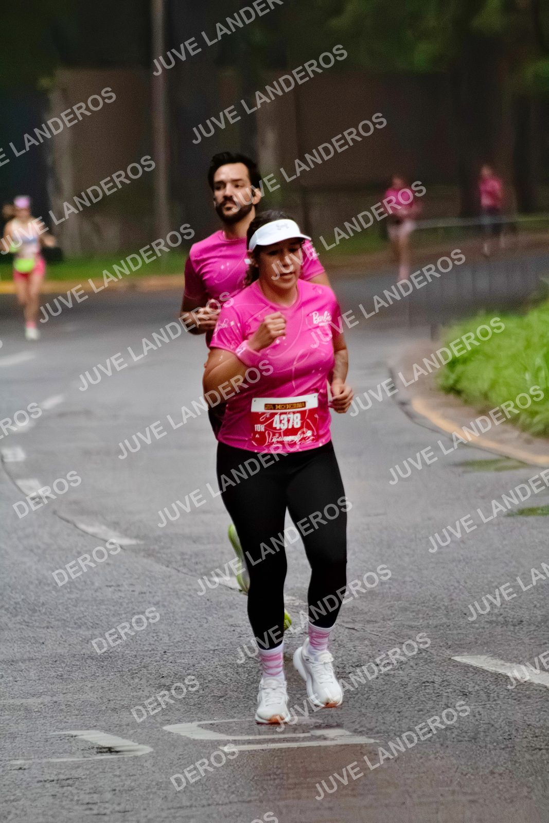 Foto del BARBIE RUN GUADALAJARA en Paseo Andares, Blvd. Puerta de Hierro 4965, Zapopan a las 06:58 · Ruta · dorsal 4378