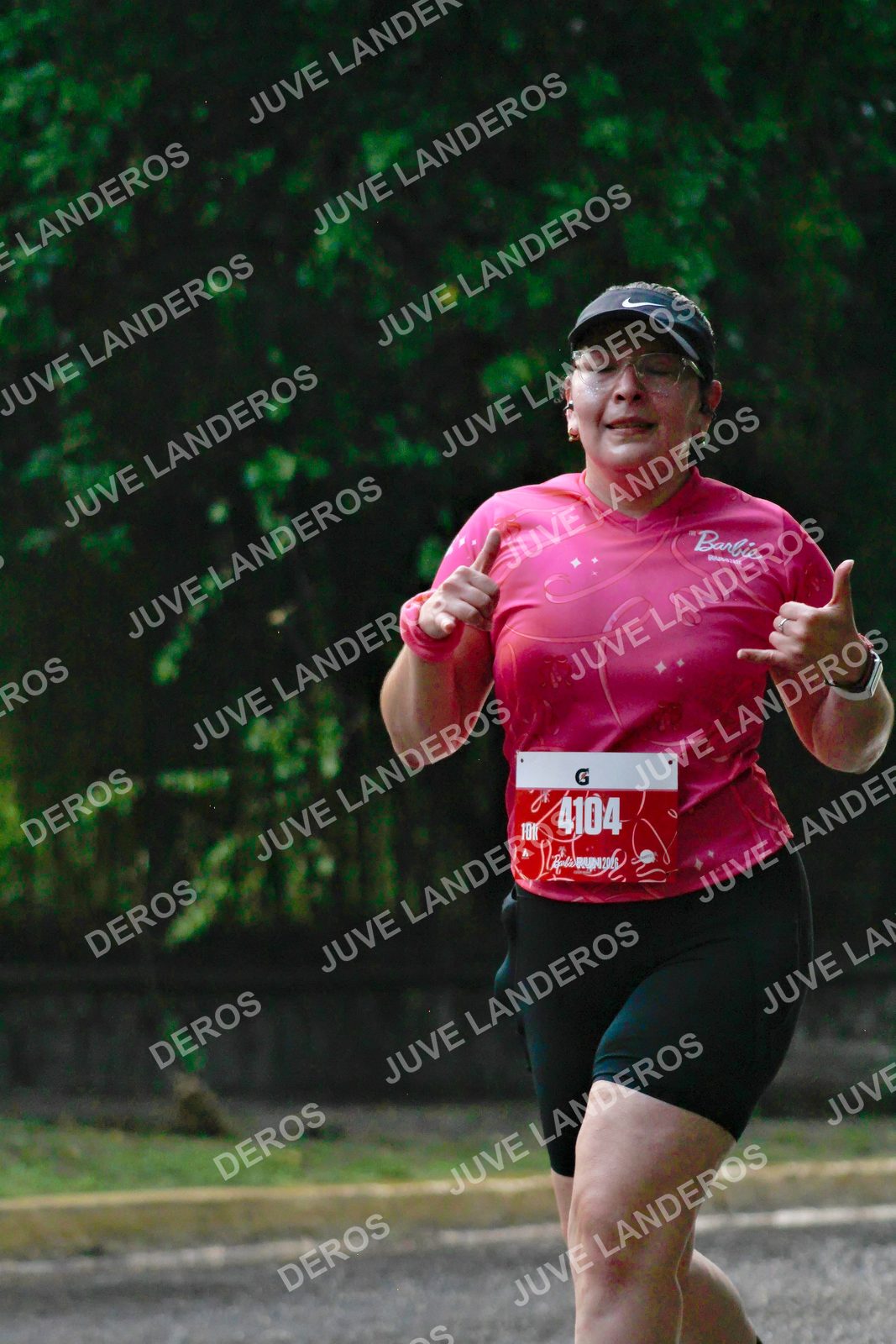 Foto del BARBIE RUN GUADALAJARA en Paseo Andares, Blvd. Puerta de Hierro 4965, Zapopan a las 07:41 · Ruta · dorsal 4104