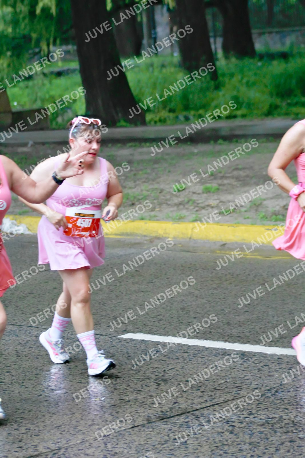Foto del BARBIE RUN GUADALAJARA en Paseo Andares, Blvd. Puerta de Hierro 4965, Zapopan a las 07:49 · Ruta · dorsal 4507