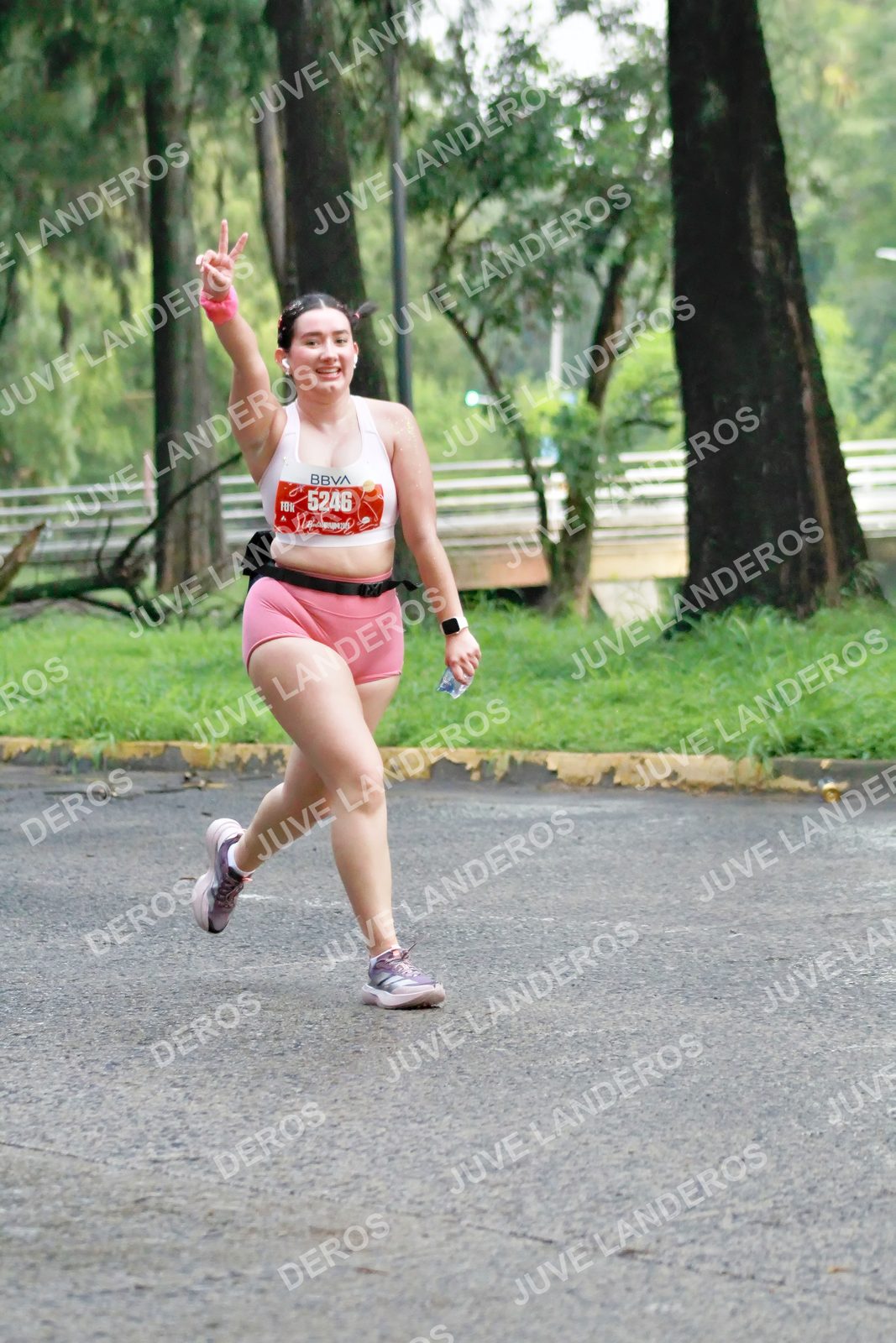 Foto del BARBIE RUN GUADALAJARA en Paseo Andares, Blvd. Puerta de Hierro 4965, Zapopan a las 07:22 · Ruta · dorsal 5246