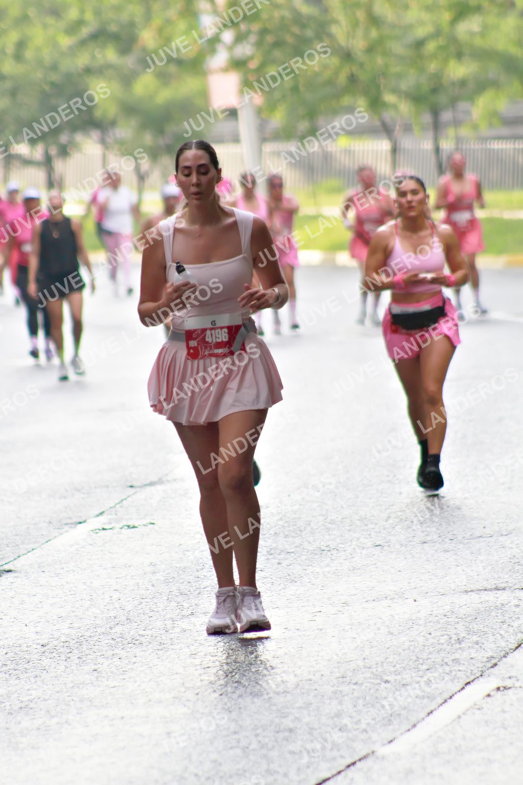 Foto del BARBIE RUN GUADALAJARA en Paseo Andares, Blvd. Puerta de Hierro 4965, Zapopan a las 07:49 · Ruta · dorsal 4196