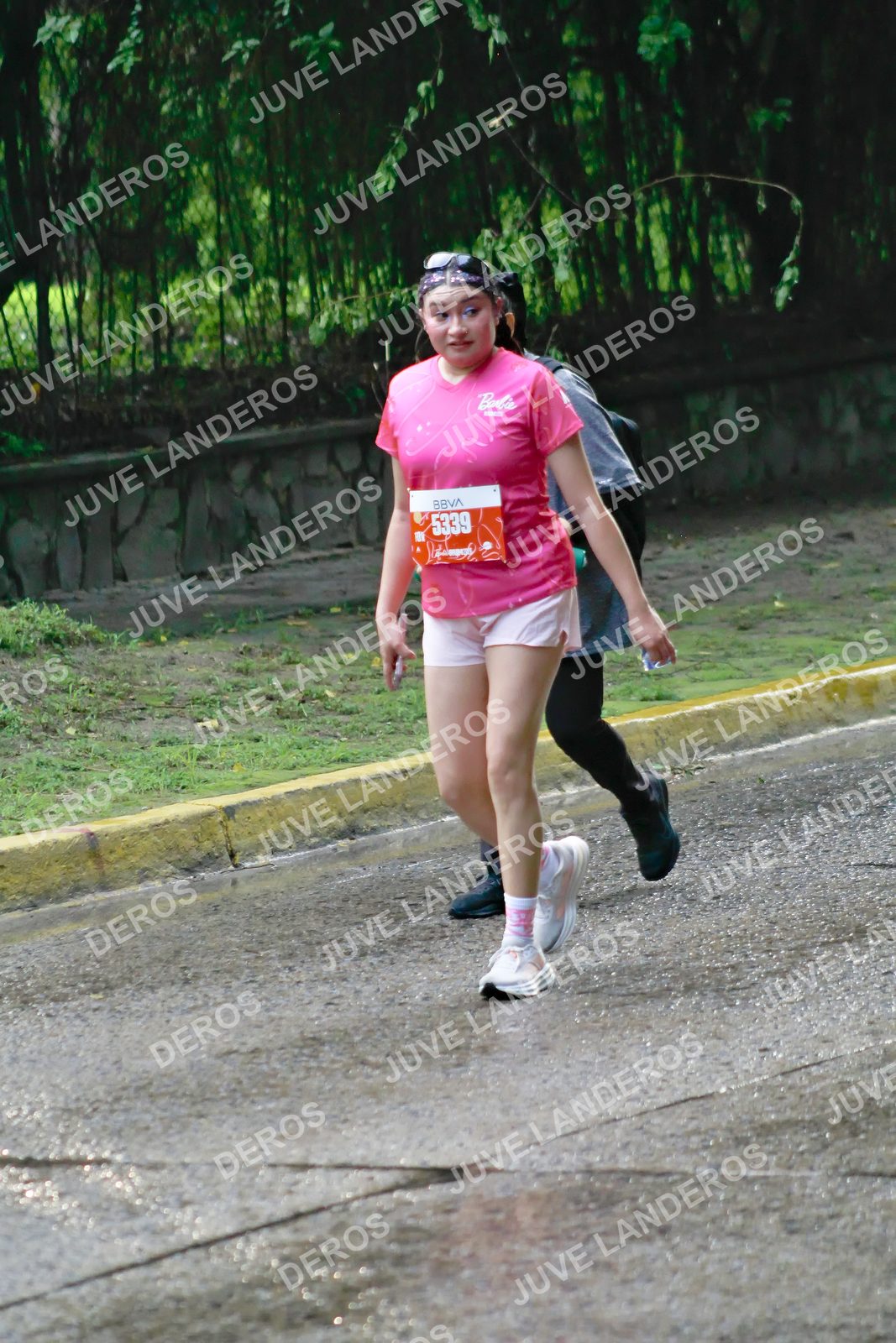 Foto del BARBIE RUN GUADALAJARA en Paseo Andares, Blvd. Puerta de Hierro 4965, Zapopan a las 07:44 · Ruta · dorsal 5339