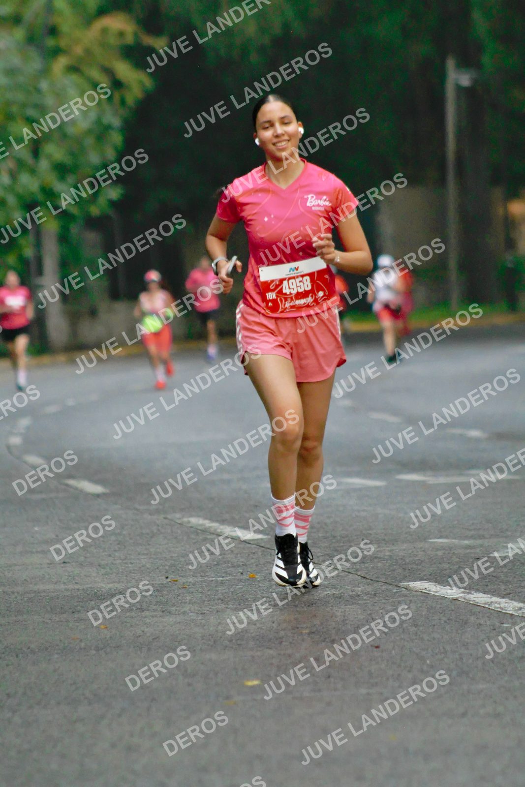 Foto del BARBIE RUN GUADALAJARA en Paseo Andares, Blvd. Puerta de Hierro 4965, Zapopan a las 07:19 · Ruta