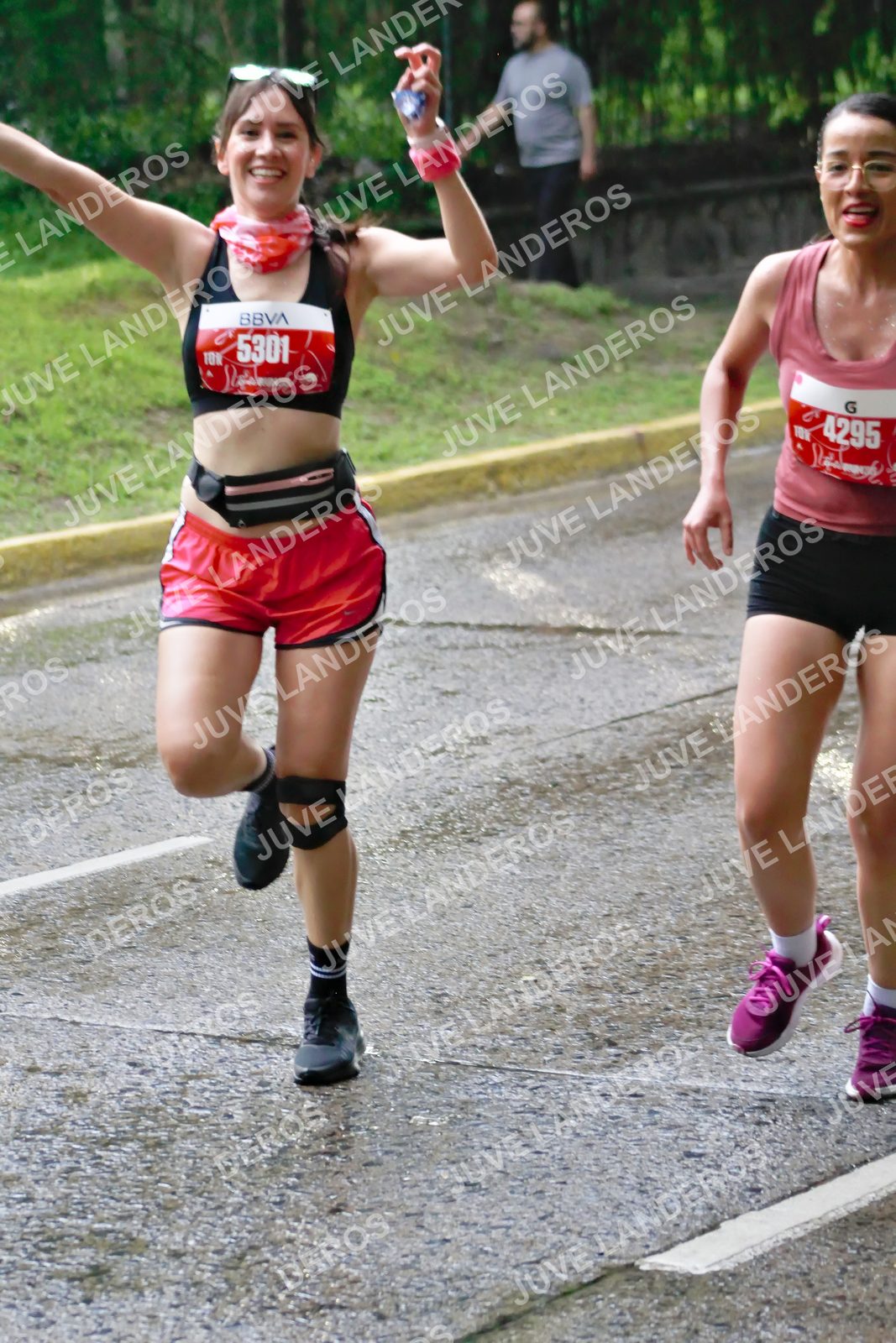 Foto del BARBIE RUN GUADALAJARA en Paseo Andares, Blvd. Puerta de Hierro 4965, Zapopan a las 07:46 · Ruta · dorsal 5301, 4295