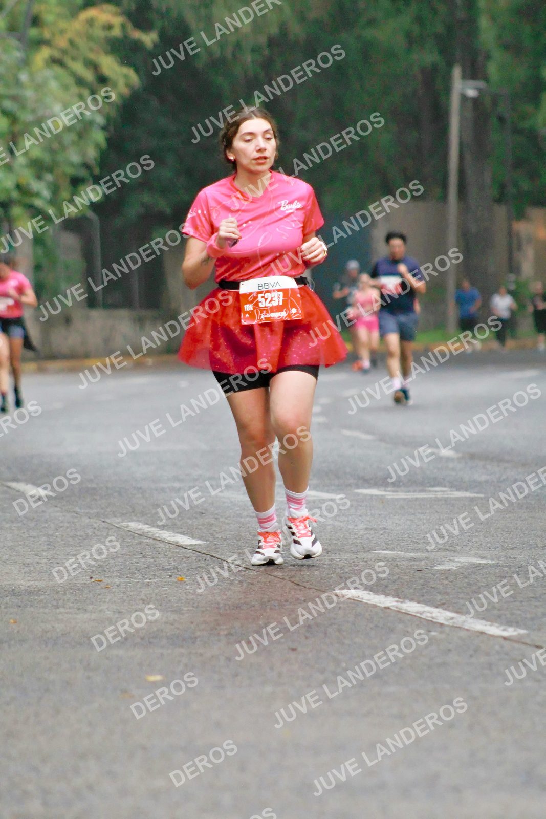 Foto del BARBIE RUN GUADALAJARA en Paseo Andares, Blvd. Puerta de Hierro 4965, Zapopan a las 07:20 · Ruta · dorsal 5237