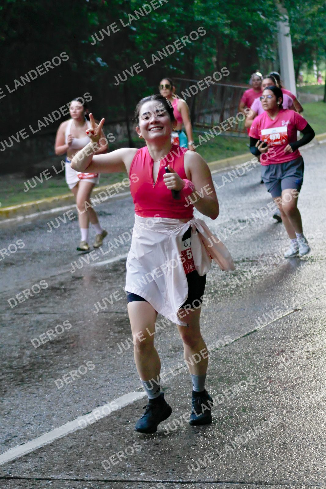Foto del BARBIE RUN GUADALAJARA en Paseo Andares, Blvd. Puerta de Hierro 4965, Zapopan a las 07:38 · Ruta · dorsal 4870