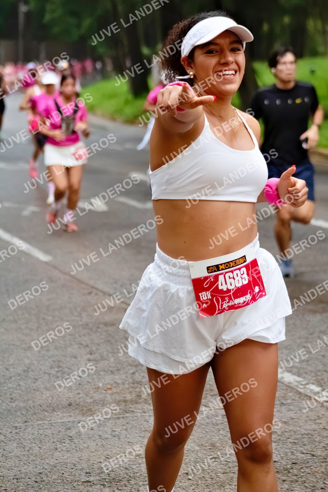 Foto del BARBIE RUN GUADALAJARA en Paseo Andares, Blvd. Puerta de Hierro 4965, Zapopan a las 07:01 · Ruta · dorsal 4683