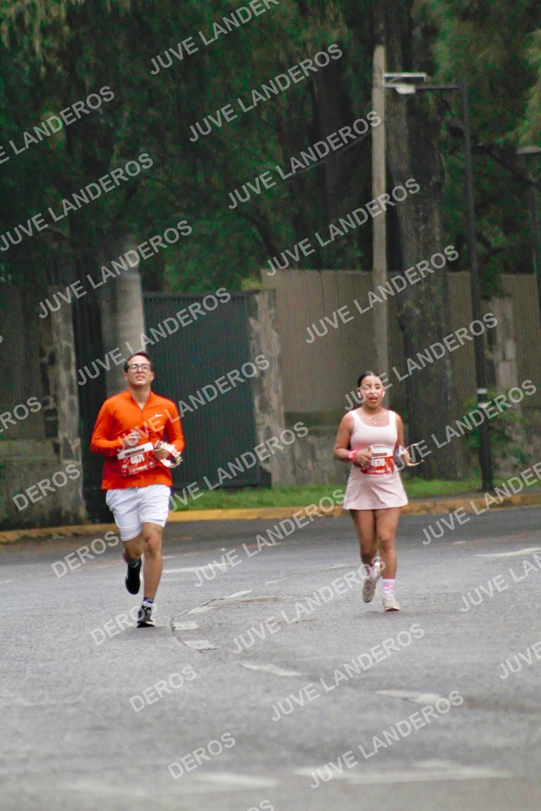 Foto del BARBIE RUN GUADALAJARA en Paseo Andares, Blvd. Puerta de Hierro 4965, Zapopan a las 07:29 · Ruta · dorsal 4671