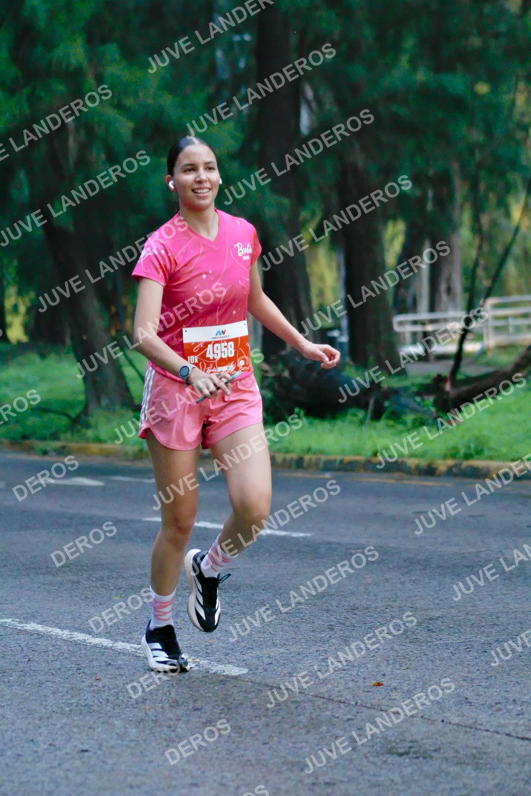 Foto del BARBIE RUN GUADALAJARA en Paseo Andares, Blvd. Puerta de Hierro 4965, Zapopan a las 07:19 · Ruta