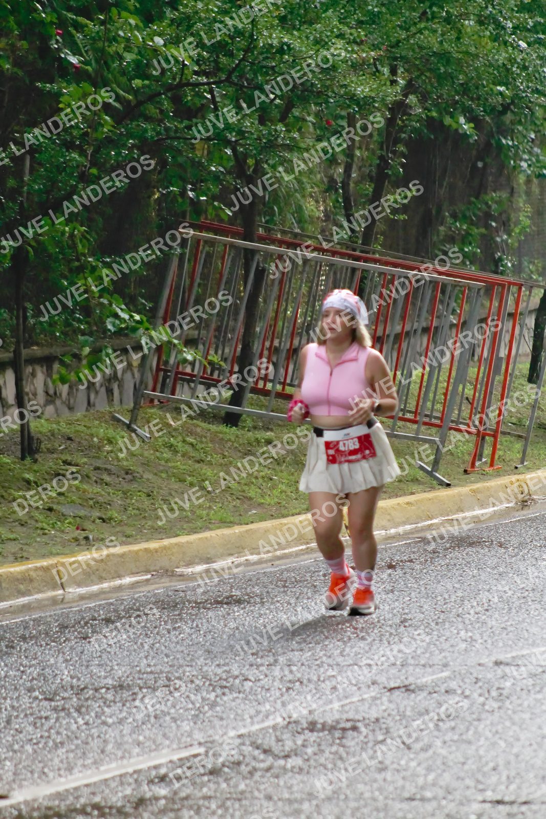 Foto del BARBIE RUN GUADALAJARA en Paseo Andares, Blvd. Puerta de Hierro 4965, Zapopan a las 07:47 · Ruta · dorsal 4783