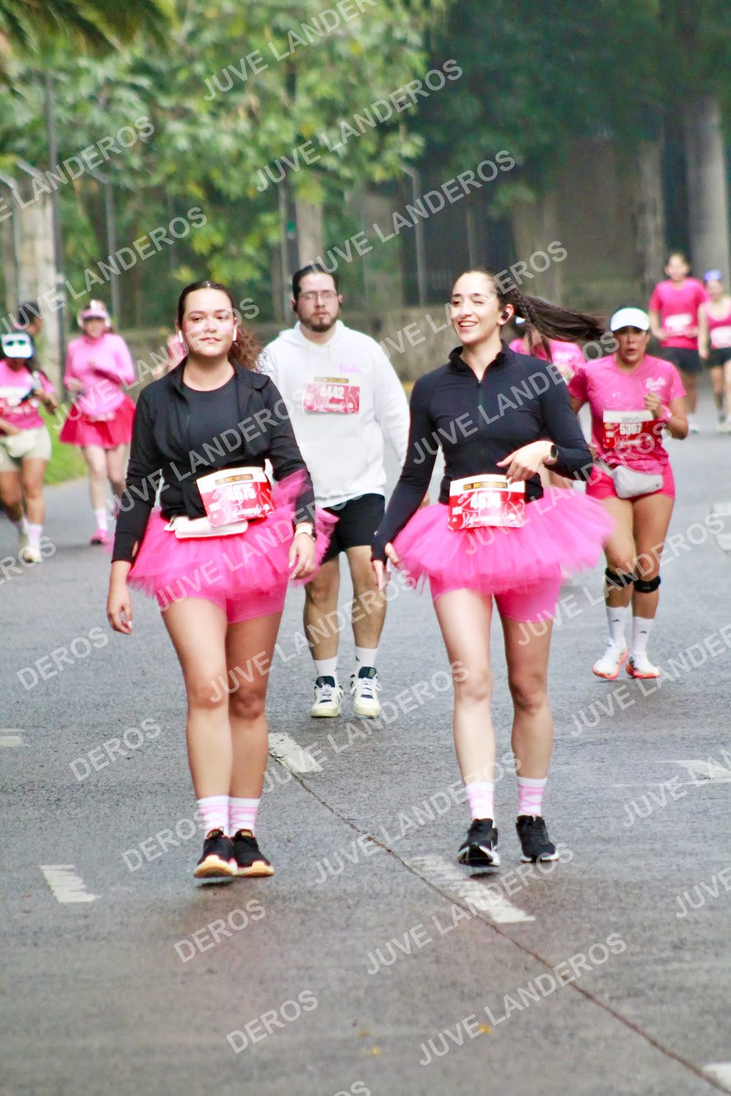 Foto del BARBIE RUN GUADALAJARA en Paseo Andares, Blvd. Puerta de Hierro 4965, Zapopan a las 07:10 · Ruta