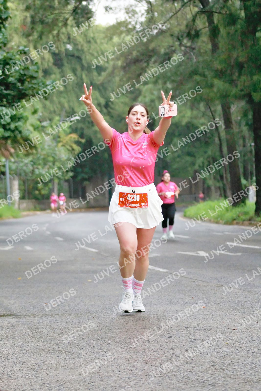 Foto del BARBIE RUN GUADALAJARA en Paseo Andares, Blvd. Puerta de Hierro 4965, Zapopan a las 07:23 · Ruta · dorsal 4230