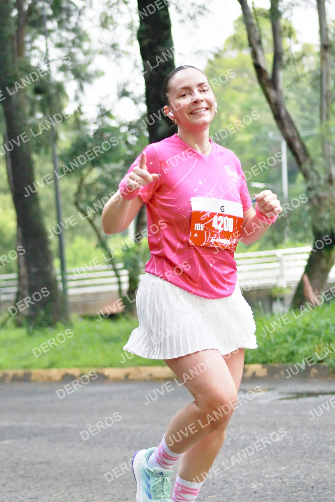 Foto del BARBIE RUN GUADALAJARA en Paseo Andares, Blvd. Puerta de Hierro 4965, Zapopan a las 07:25 · Ruta · dorsal 4200
