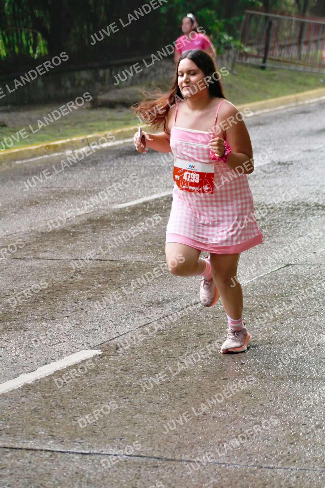 Foto del BARBIE RUN GUADALAJARA en Paseo Andares, Blvd. Puerta de Hierro 4965, Zapopan a las 07:45 · Ruta · dorsal 4793