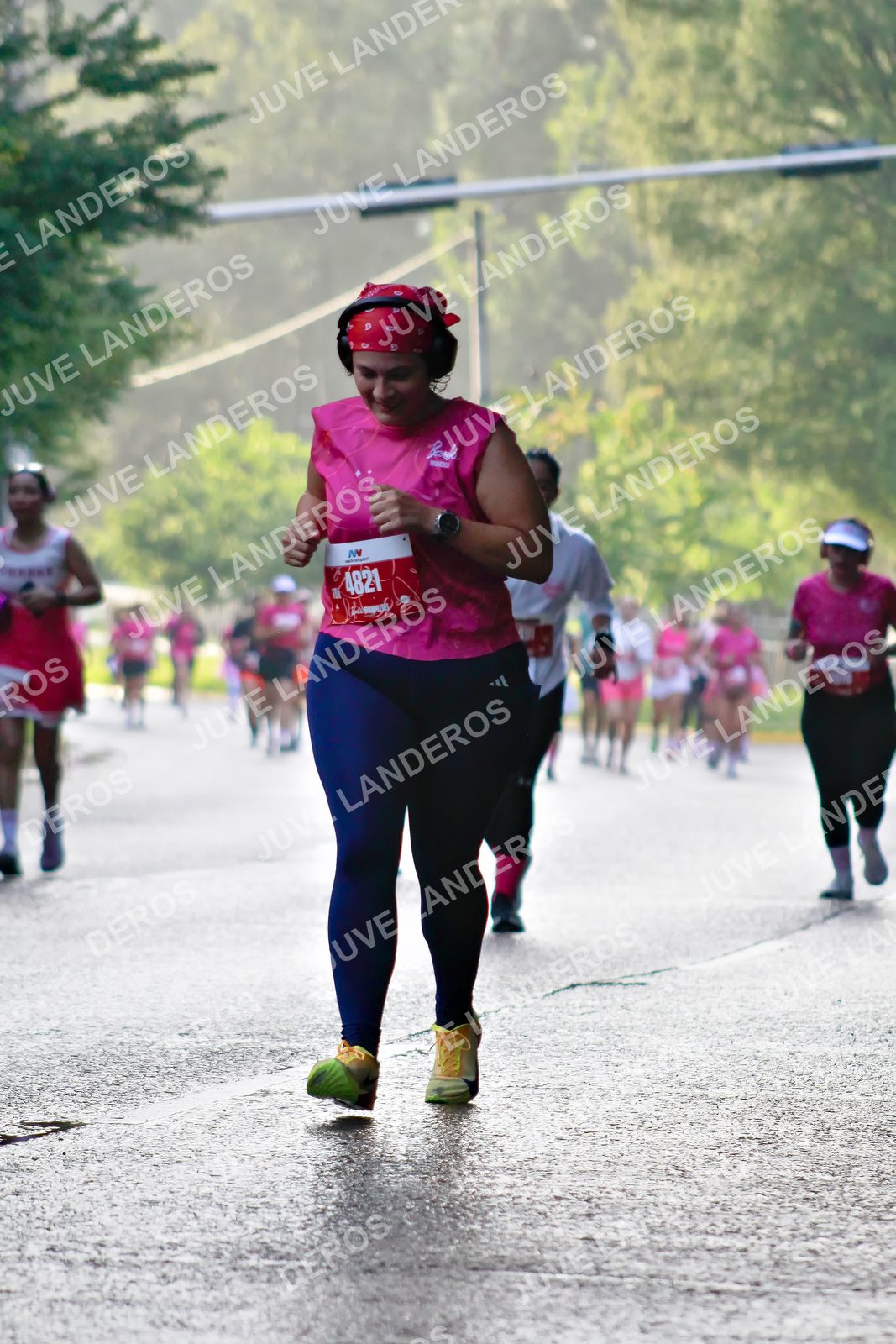 Foto del BARBIE RUN GUADALAJARA en Paseo Andares, Blvd. Puerta de Hierro 4965, Zapopan a las 07:41 · Ruta · dorsal 4821