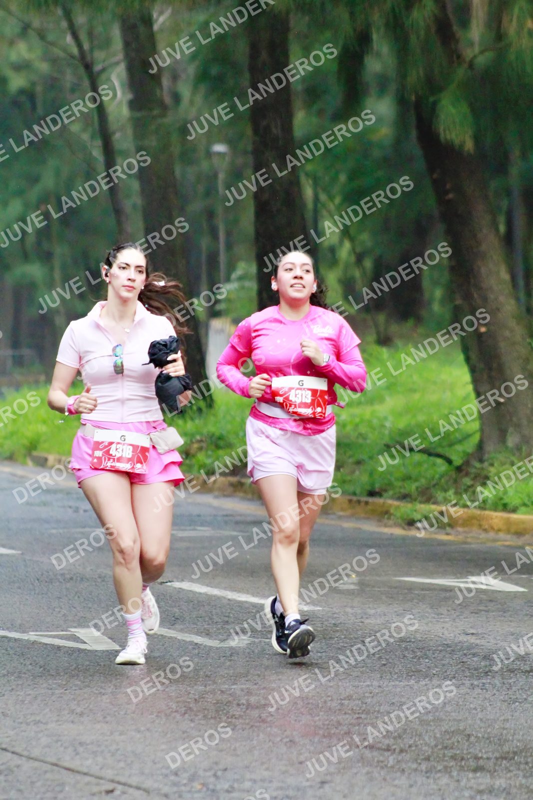 Foto del BARBIE RUN GUADALAJARA en Paseo Andares, Blvd. Puerta de Hierro 4965, Zapopan a las 07:09 · Ruta