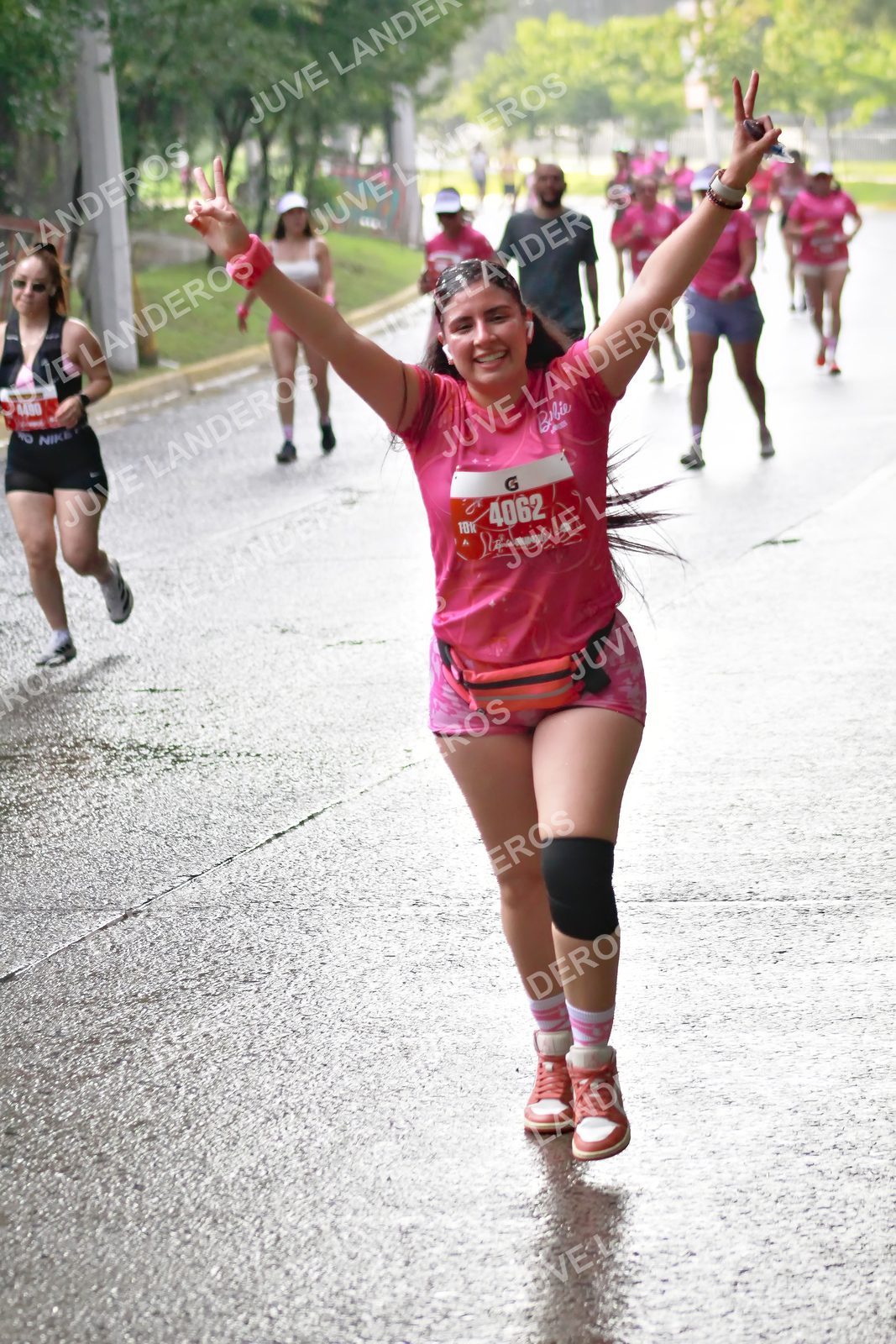 Foto del BARBIE RUN GUADALAJARA en Paseo Andares, Blvd. Puerta de Hierro 4965, Zapopan a las 07:46 · Ruta · dorsal 4062